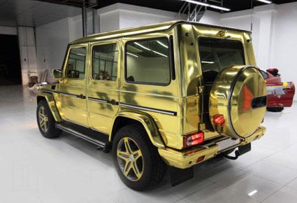 الكشف عن مرسيدس بنز G-Class الذهبية في دبي